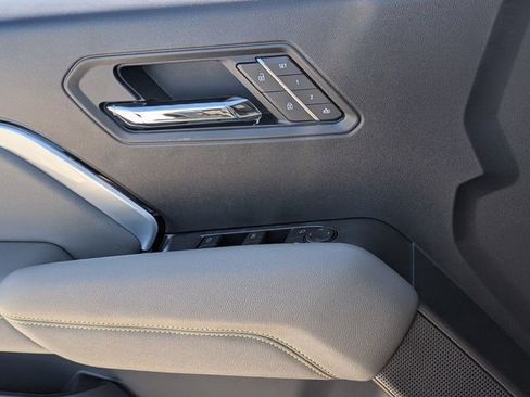 New 2026 Chevrolet Colorado ZR2 AWD/4WD image 19
