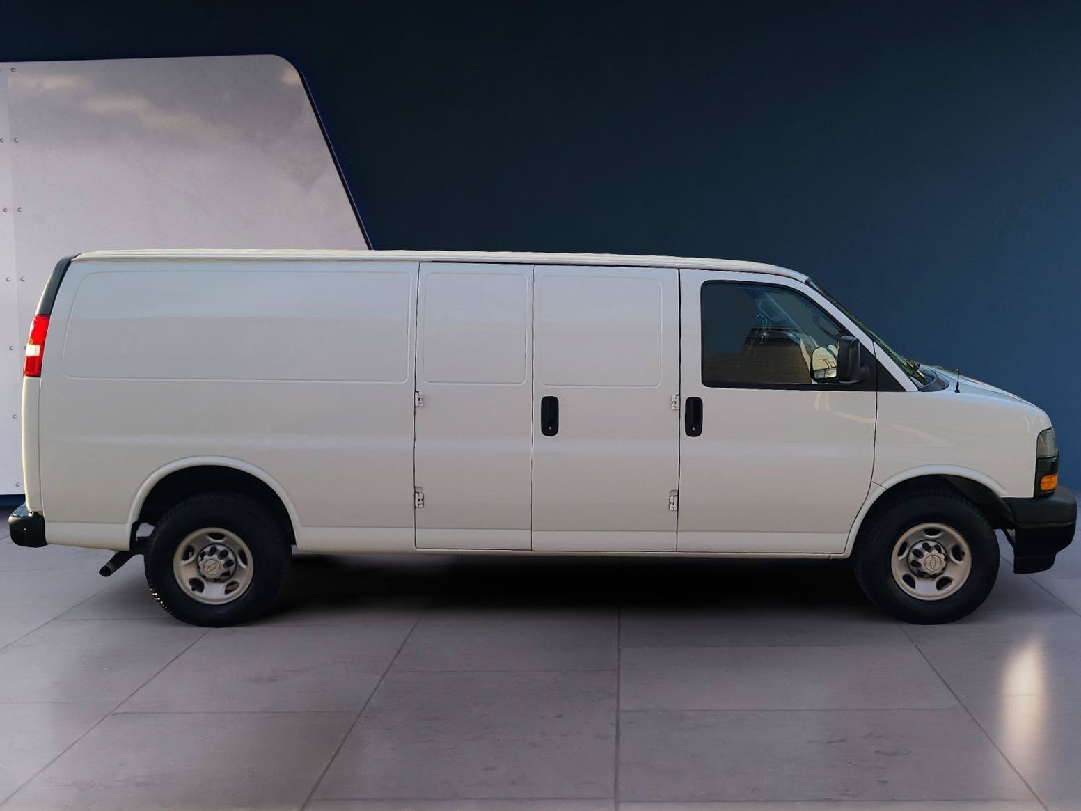Used 2021 Chevrolet Express 2500 Extended w/ Driver Convenience Package RWD image 6