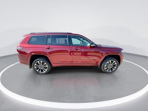 Used 2021 Jeep Grand Cherokee L Overland w/ Advanced Protech Group III AWD/4WD image 9