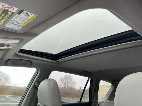 Used 2011 Toyota RAV4 Limited image 22