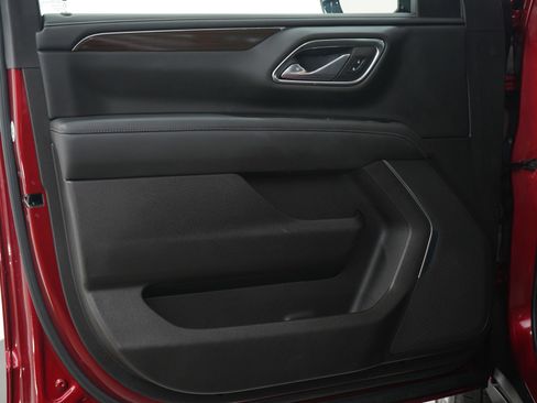 Used 2021 GMC Yukon SLE image 21