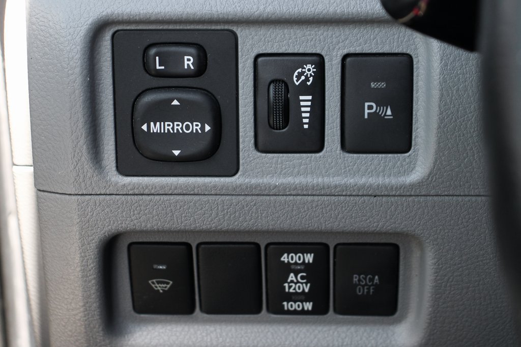 Used 2013 Toyota 4Runner SR5 w/ Convenience Pkg AWD/4WD image 17