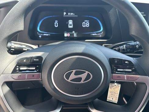 New 2026 Hyundai Elantra SE FWD image 17