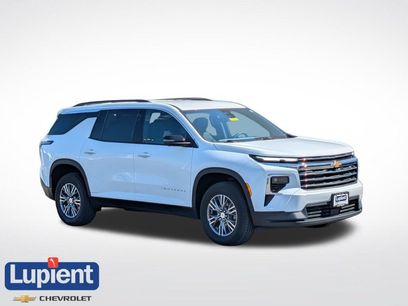 Used 2024 Chevrolet Traverse LT