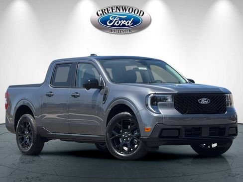 New 2026 Ford Maverick Lariat w/ Black Appearance Package AWD/4WD image 2