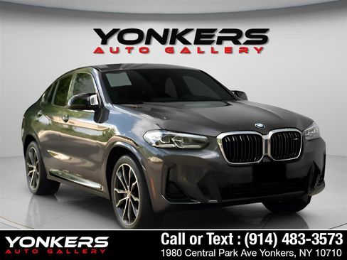 Used 2022 BMW X4 M40i w/ Premium Package image 11