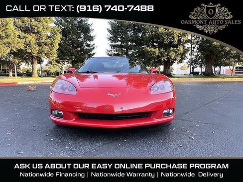 Used 2005 Chevrolet Corvette Coupe w/ Preferred Equipment Group RWD image 2