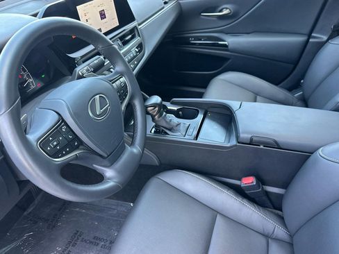 Certified 2025 Lexus ES 350 w/ Premium Package FWD image 4