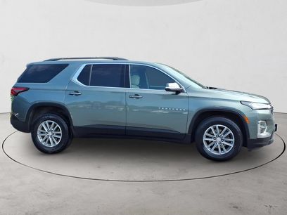 Used 2023 Chevrolet Traverse LT