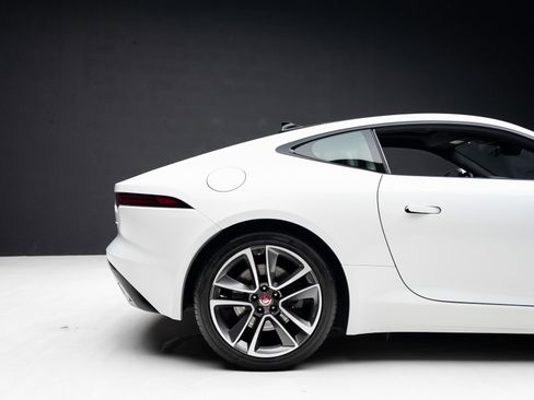 Used 2020 Jaguar F-TYPE Coupe image 36
