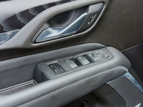 Used 2021 GMC Yukon Denali w/ Denali Ultimate Package image 24