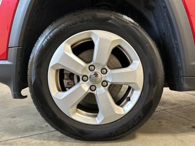 Used 2018 Jeep Compass Latitude AWD/4WD image 10