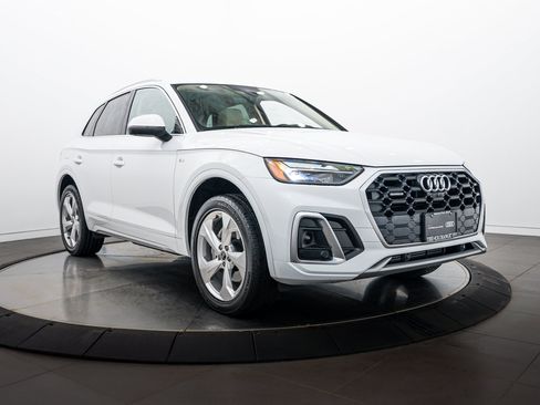 Certified 2023 Audi Q5 2.0T Premium Plus AWD/4WD image 2