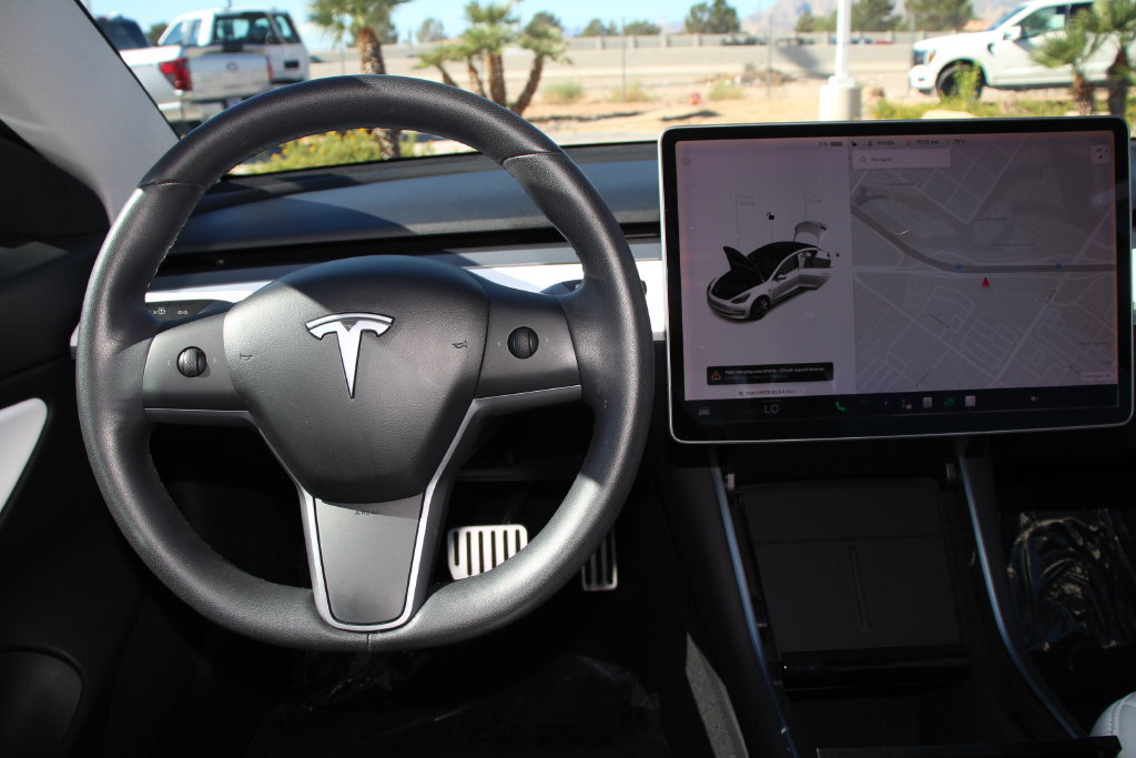 Used 2019 Tesla Model 3 Standard Range Plus RWD image 15