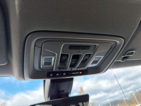 Used 2020 GMC Sierra 2500 Denali w/ Denali Ultimate Package image 25