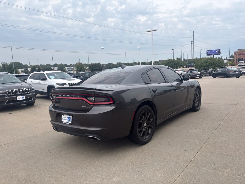 Used 2015 Dodge Charger SXT w/ AWD Premium Group image 5