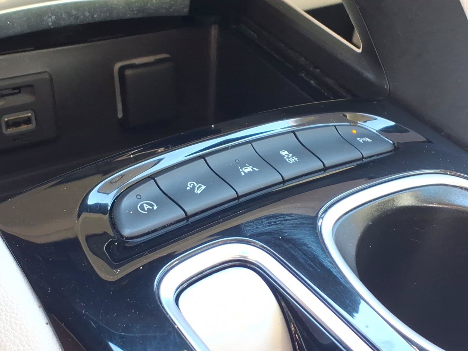 Used 2021 Buick Envision Essence w/ Technology Package I AWD/4WD image 15