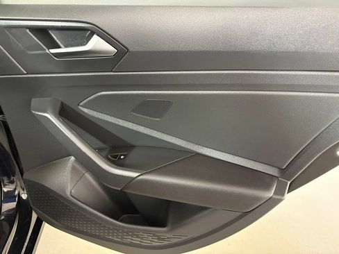 Used 2025 Volkswagen Jetta Sport FWD image 35
