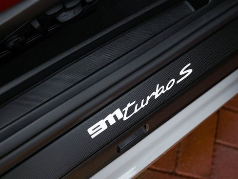 Used 2025 Porsche 911 Turbo S image 39