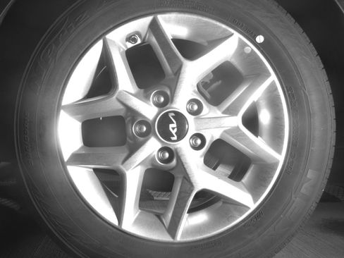 Used 2025 Kia Soul LX w/ LX Technology Package image 21