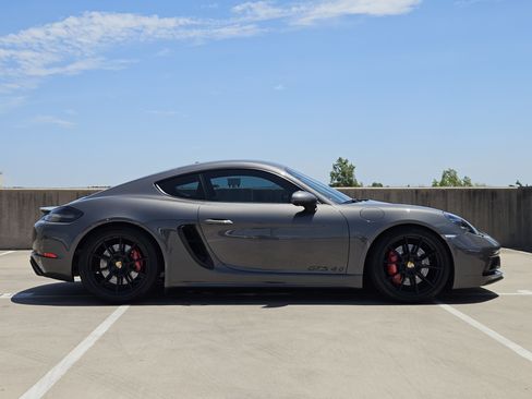Used 2024 Porsche 718 Cayman GTS RWD image 9