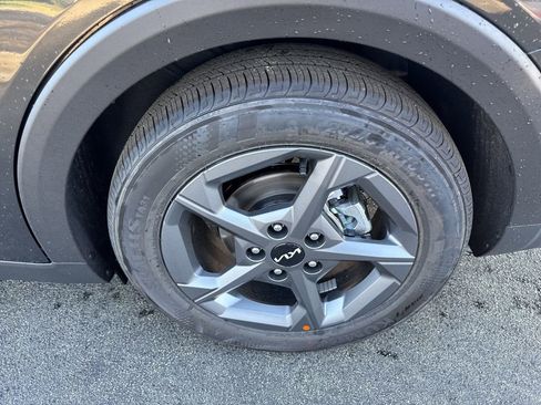 New 2026 Kia K4 LXS FWD image 20