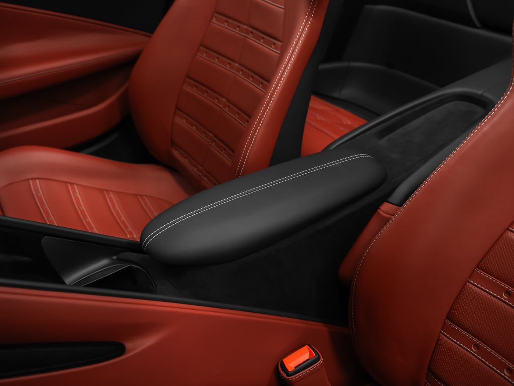 Certified 2025 Ferrari Roma Spider RWD image 62