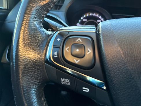 Used 2018 Toyota Avalon XLE Premium FWD image 20