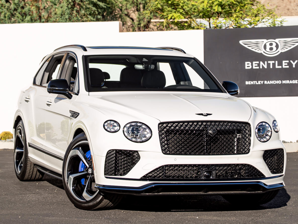 Certified 2025 Bentley Bentayga AWD/4WD image 1