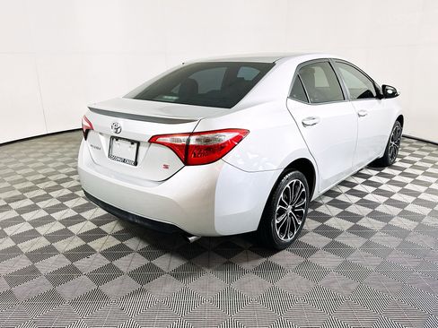 Used 2015 Toyota Corolla S image 3