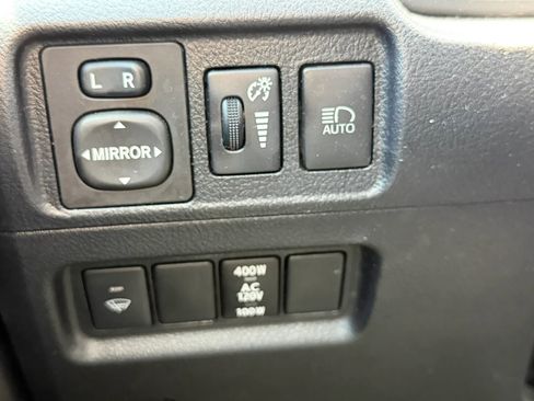 Used 2021 Toyota 4Runner Venture w/ Moonroof Package AWD/4WD image 30