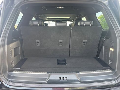 Certified 2023 Lincoln Navigator Reserve AWD/4WD image 12