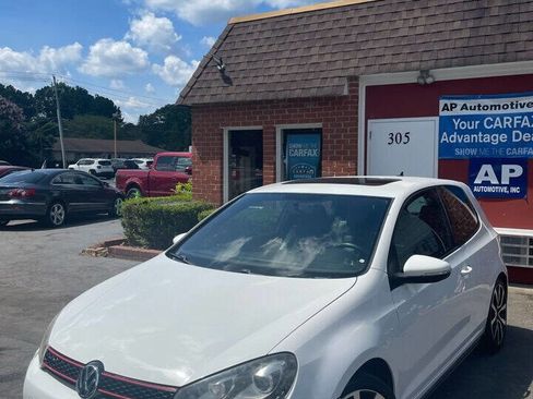 Used 2012 Volkswagen GTI 2-Door image 3