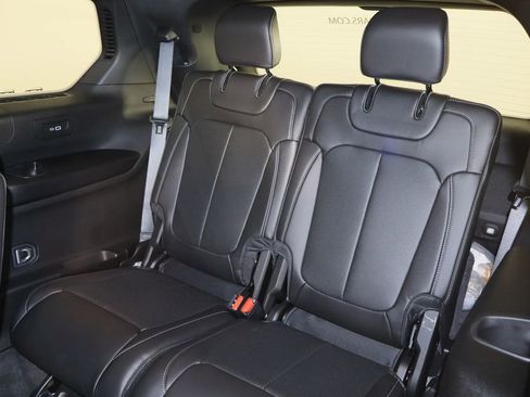 New 2025 Jeep Grand Cherokee L Limited image 18