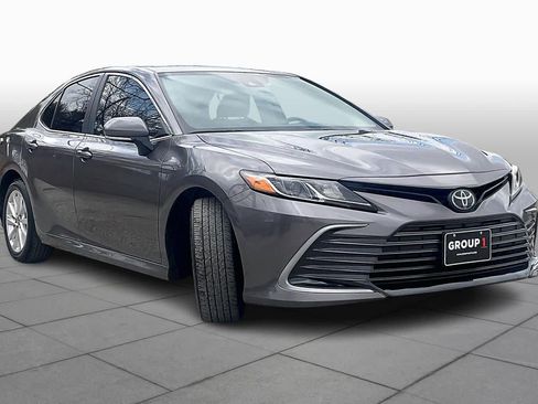 Used 2023 Toyota Camry LE w/ Convenience Package image 3