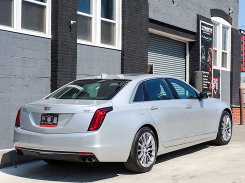 Used 2017 Cadillac CT6 Luxury AWD/4WD image 4
