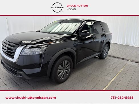 Used 2025 Nissan Pathfinder S FWD image 1