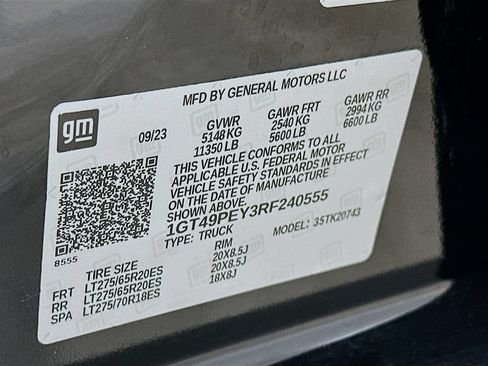 Used 2024 GMC Sierra 2500 AT4 w/ AT4 Premium Plus Package AWD/4WD image 34