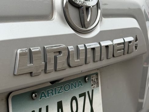 Used 2022 Toyota 4Runner SR5 image 7