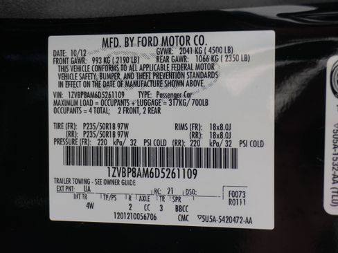 Used 2013 Ford Mustang Premium image 28