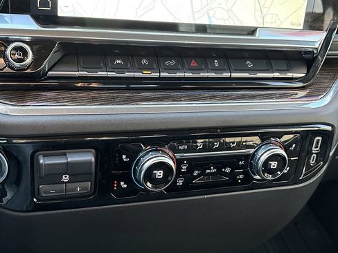 Used 2024 GMC Sierra 1500 SLE w/ Preferred Package image 21