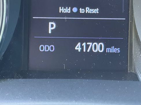 Used 2020 Toyota C-HR Limited FWD image 27