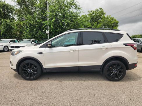 Used 2017 Ford Escape Titanium AWD/4WD image 4