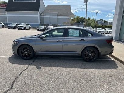 New 2025 Volkswagen Jetta SE