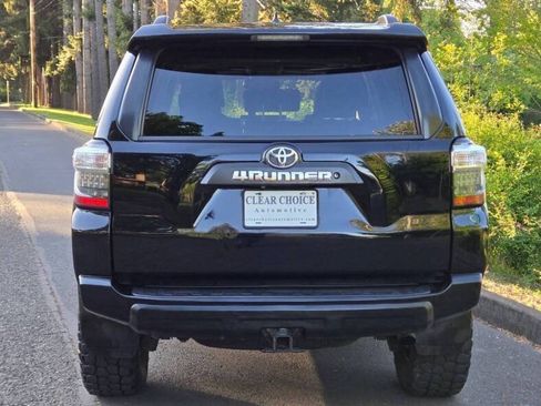 Used 2015 Toyota 4Runner Trail Premium AWD/4WD image 11