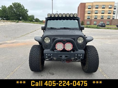 Used 2013 Jeep Wrangler Unlimited Rubicon w/ Connectivity Group AWD/4WD image 15