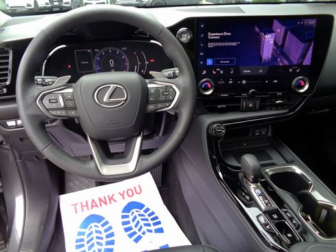 Used 2023 Lexus NX 350 AWD image 11
