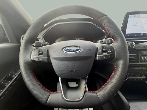 Used 2025 Ford Escape ST-Line Select AWD/4WD image 20