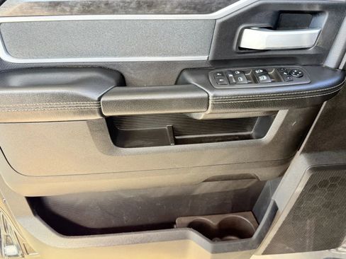 Used 2021 RAM 2500 Big Horn w/ Level 1 Equipment Group image 10