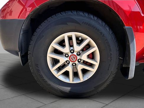 Used 2017 Nissan Frontier SV w/ SV Value Truck Package RWD image 11